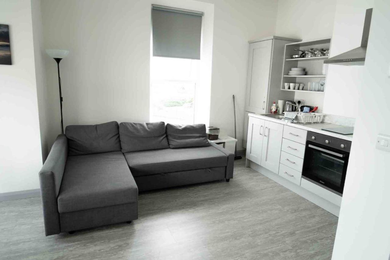 White Hall Portrush Buitenkant foto