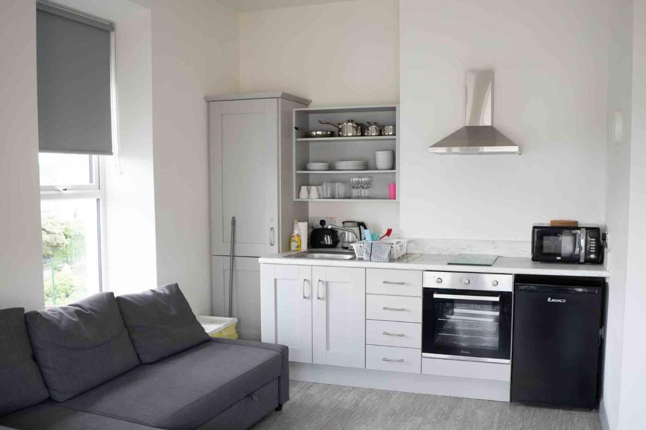 White Hall Portrush Buitenkant foto
